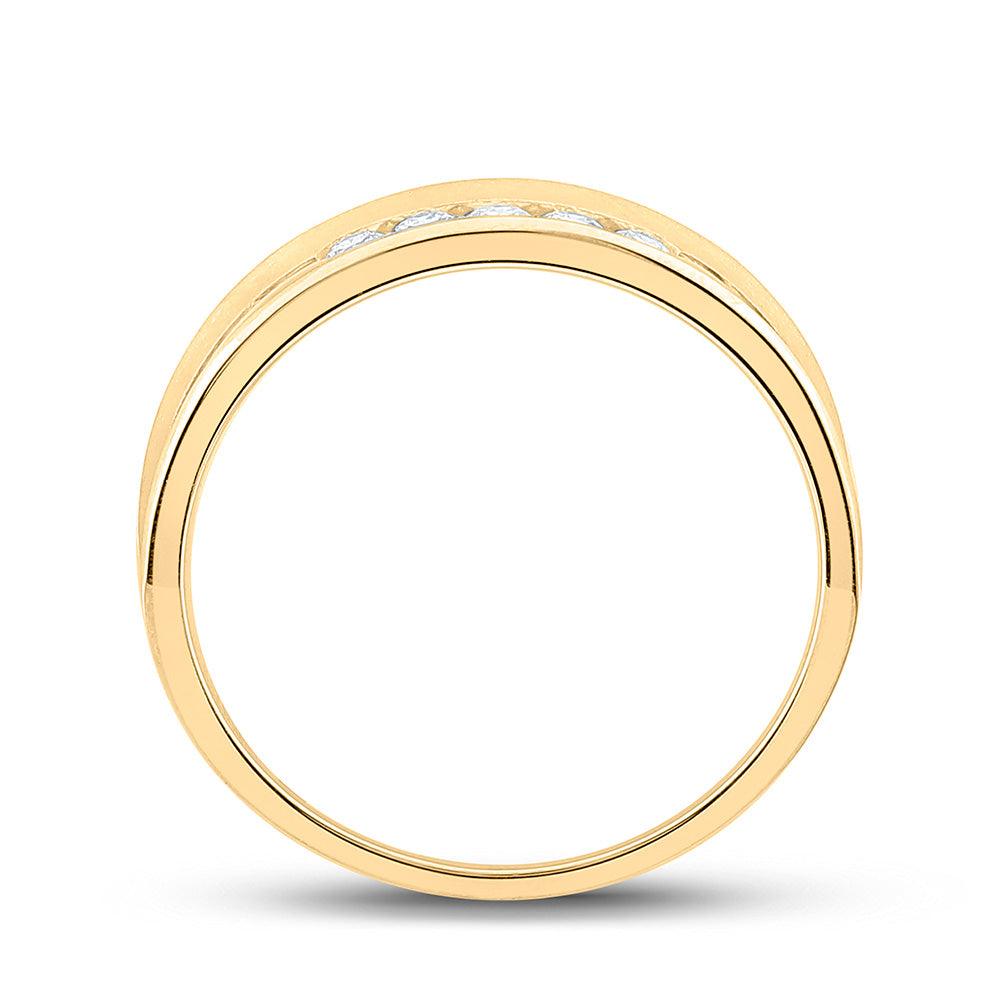 14kt Yellow Gold Mens Round Diamond Wedding Band Ring 1/4 Cttw - Gold Heart Group Jewelers