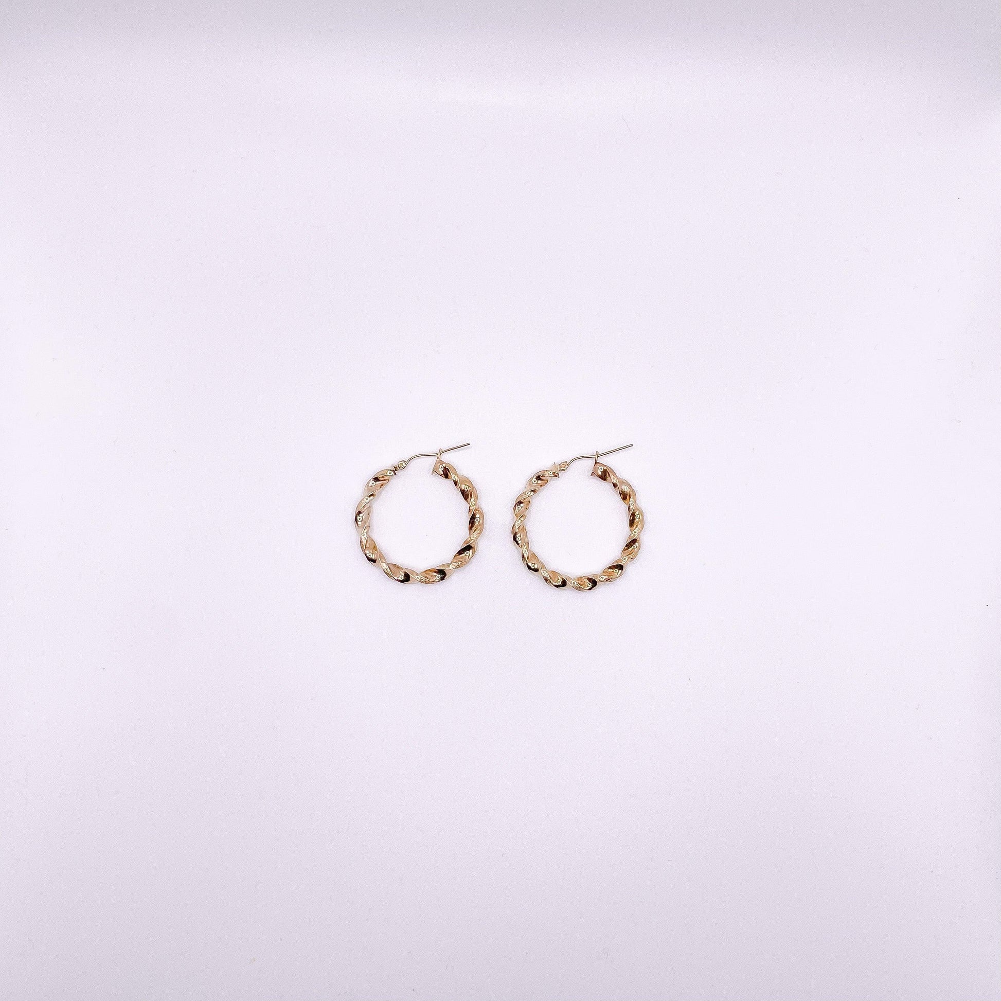 10K GOLD Twist Hoop Earrings - Gold Heart Group Jewelers